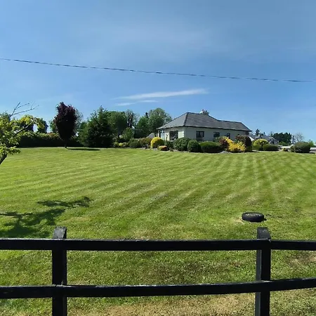 Swinford Country House 度假居 斯温福德