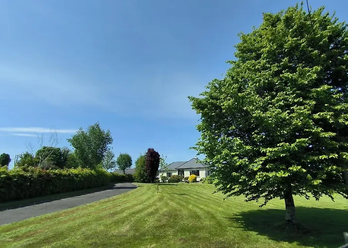 Swinford Country House Dom wakacyjny *